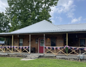 Cedar Street Lodge